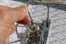 Cargar imagen en el visor de la galería, LogicaShop UBOX 6 Raccoglitori ad Anelli A4 Dorso 8 con Custodia Cartone, Formato Protocollo, Registratore con Meccanismo a Leva D, Raccoglitore con Scatola, Faldone Universale (Rosso - Protocollo)